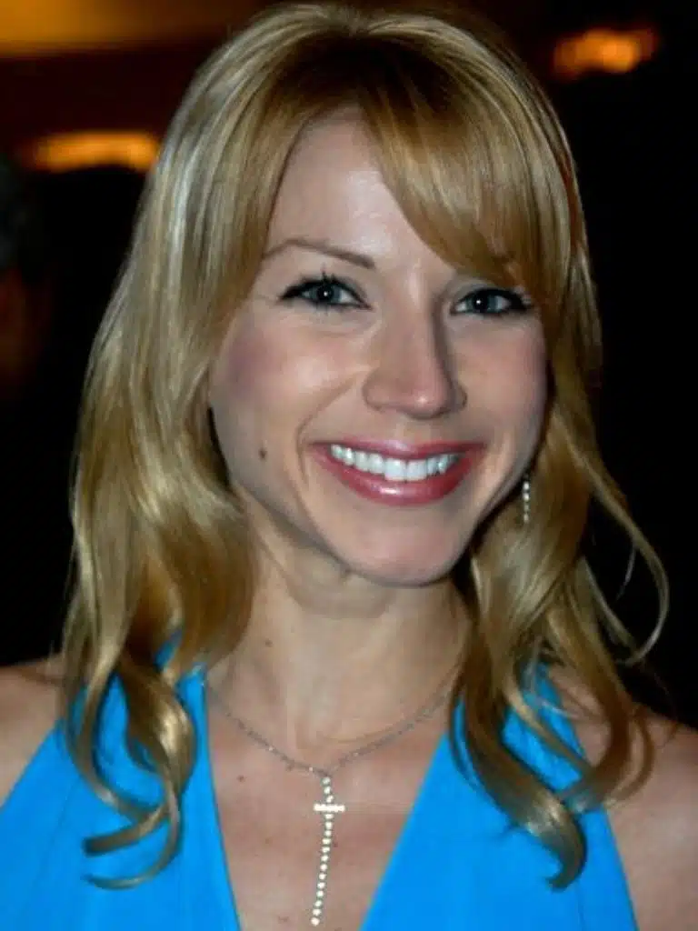 Angie Savage Biography: Wiki, Age, Career, Height, Weight, Husband, Net Worth & More